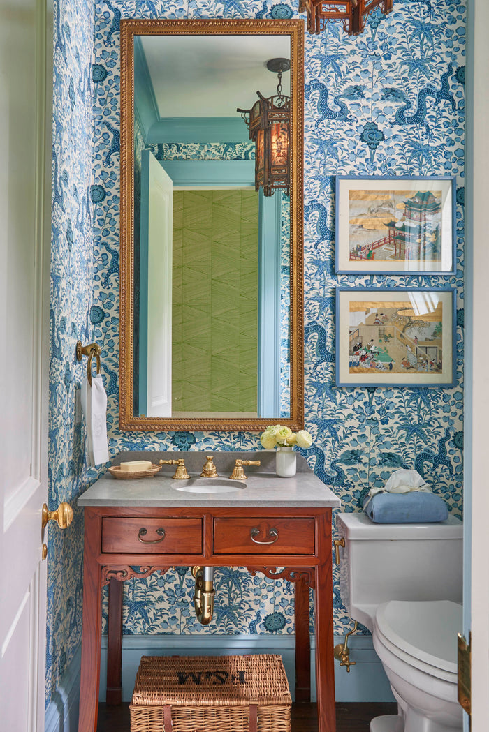 Caption: Photography: J. Savage Gibson, Design: Meg Braff Designs. Colorway: Dragon Blues