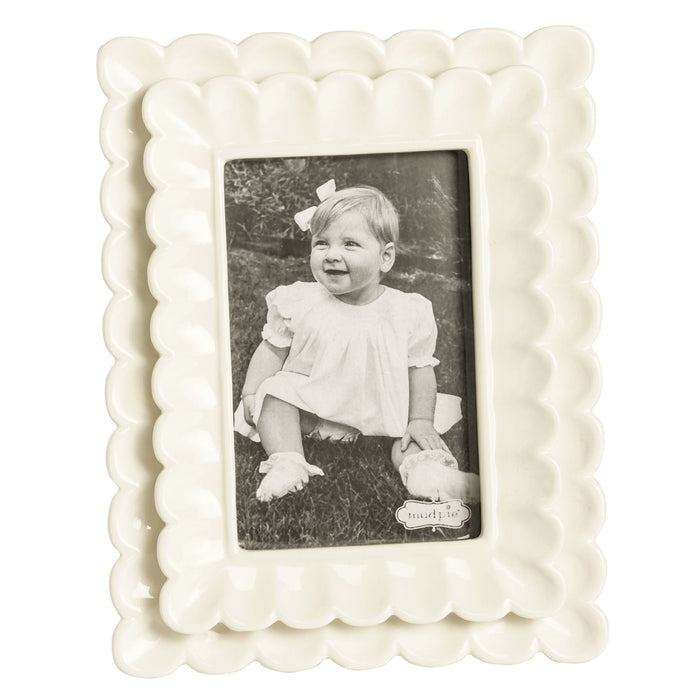 Scalloped Picture Frame